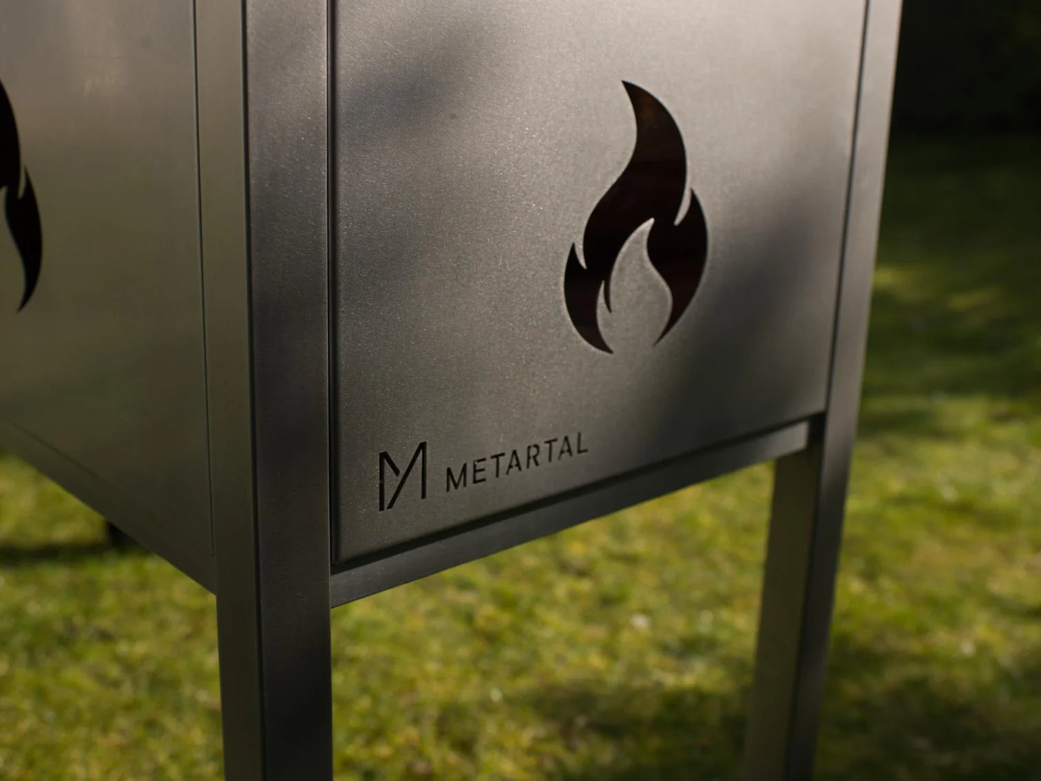 Metartal Asador Nino Stainless Steel Stand with Log and Cooking Plate Storage