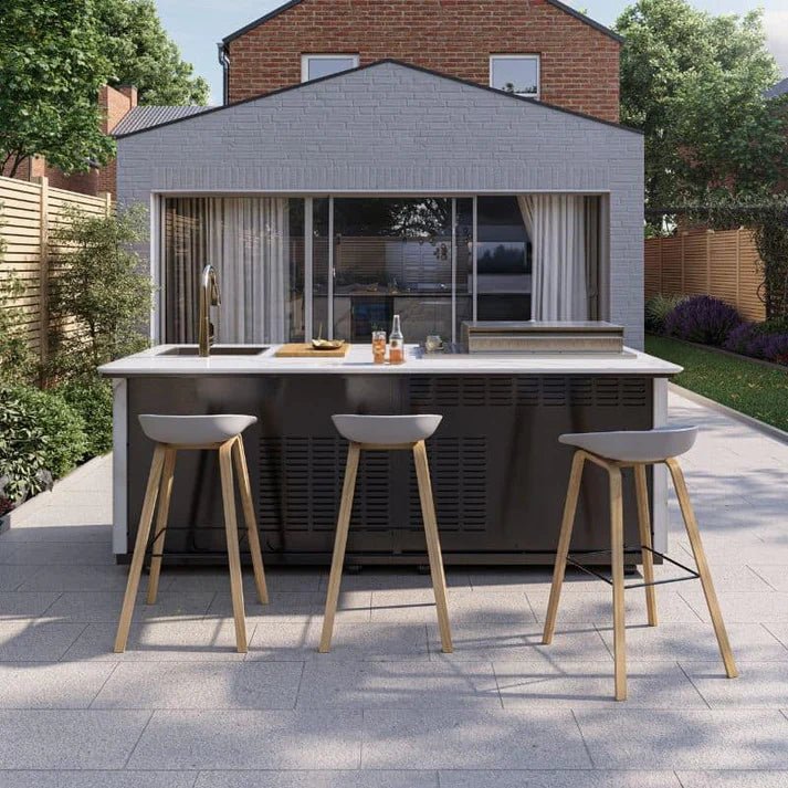 Buschbeck Derby Outdoor Kitchen Island - Outdoor Kitchens - Ice Cold Spice | White