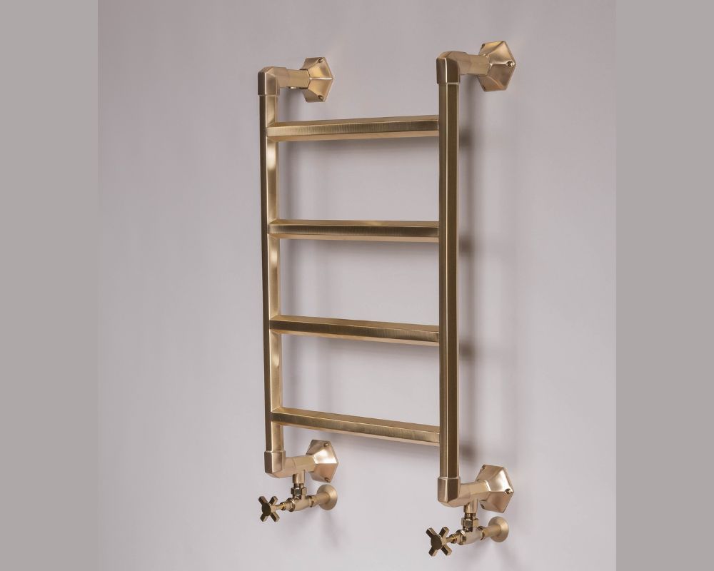 DQ Cantley Traditional Heated Towel Rail