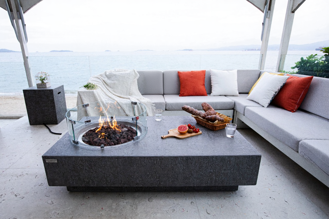 Elementi Metropolis Light Grey Concrete Fire Table