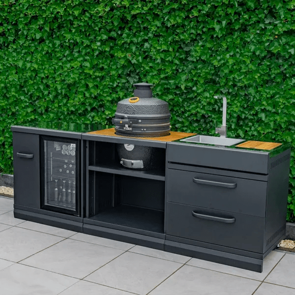 GRLLR Ember Classic 18 Inch Kamado - outdoor grill - Ice Cold Spice | Matt Black