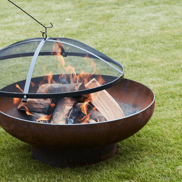 Barbecook Steel Spark Screen – Black in 62cm