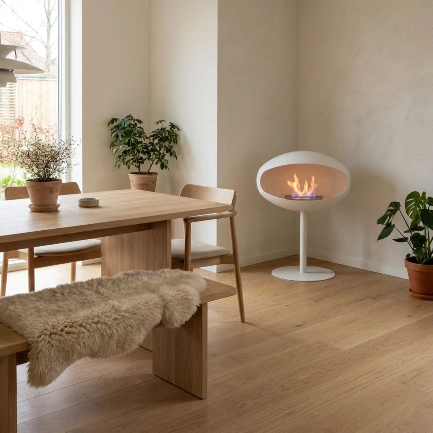 Cocoon Fires Cocoon Freestanding Bioethanol Fireplace on Pedestal