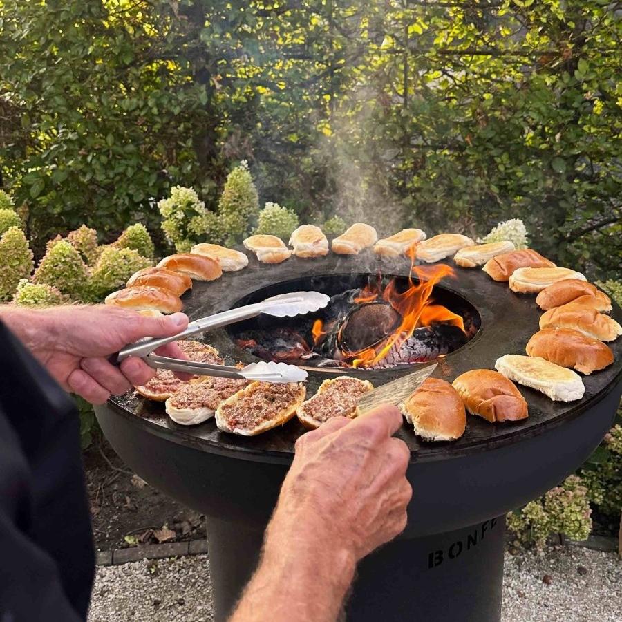 BonFeu BonBiza Plancha Grill in Black