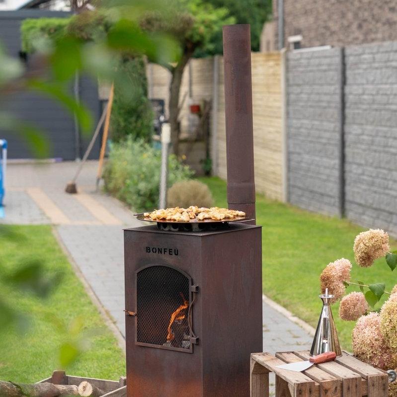 BonFeu BonCarre Outdoor Fireplace in Black