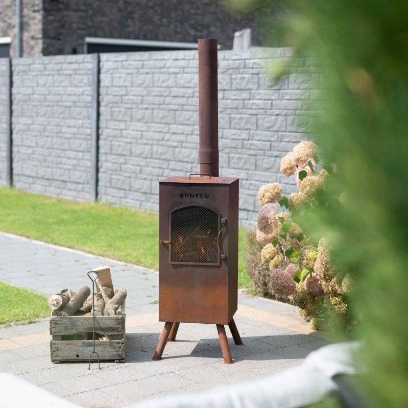 BonFeu BonCarre Outdoor Fireplace in Black