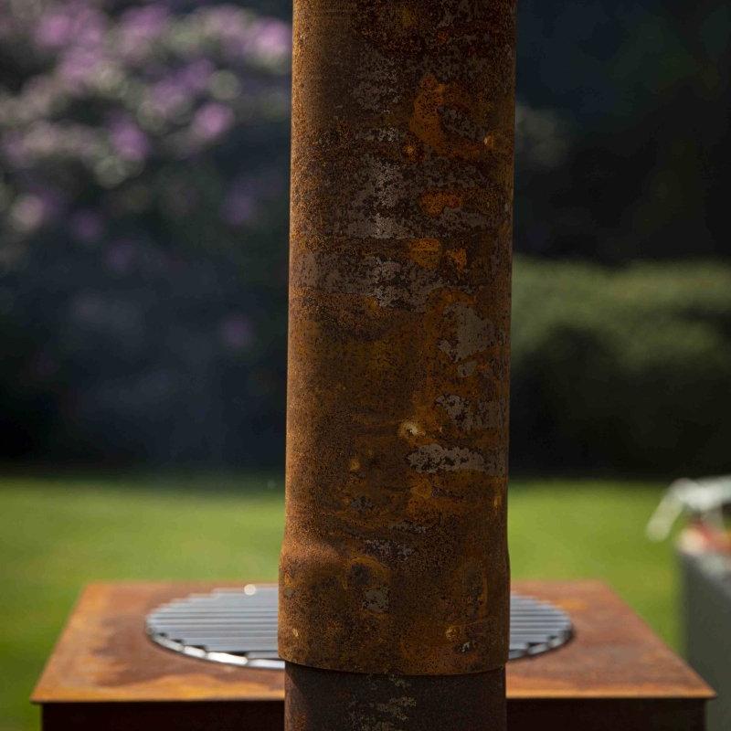 BonFeu BonCarre Outdoor Fireplace in Black