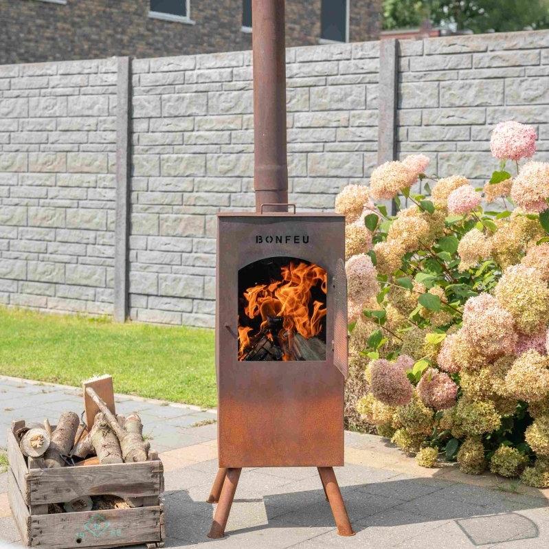 BonFeu BonCarre Outdoor Fireplace in Rust