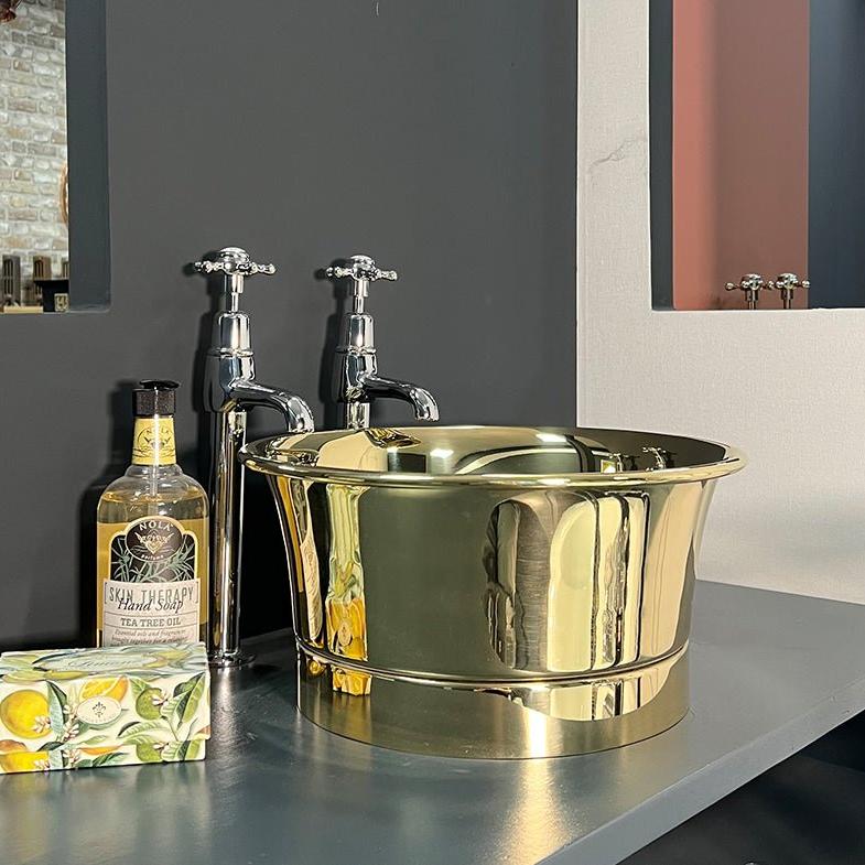Hurlingham Brass Tub Basin With Roll Top - Ice Cold Spice | Brass H182 x W375 x D375