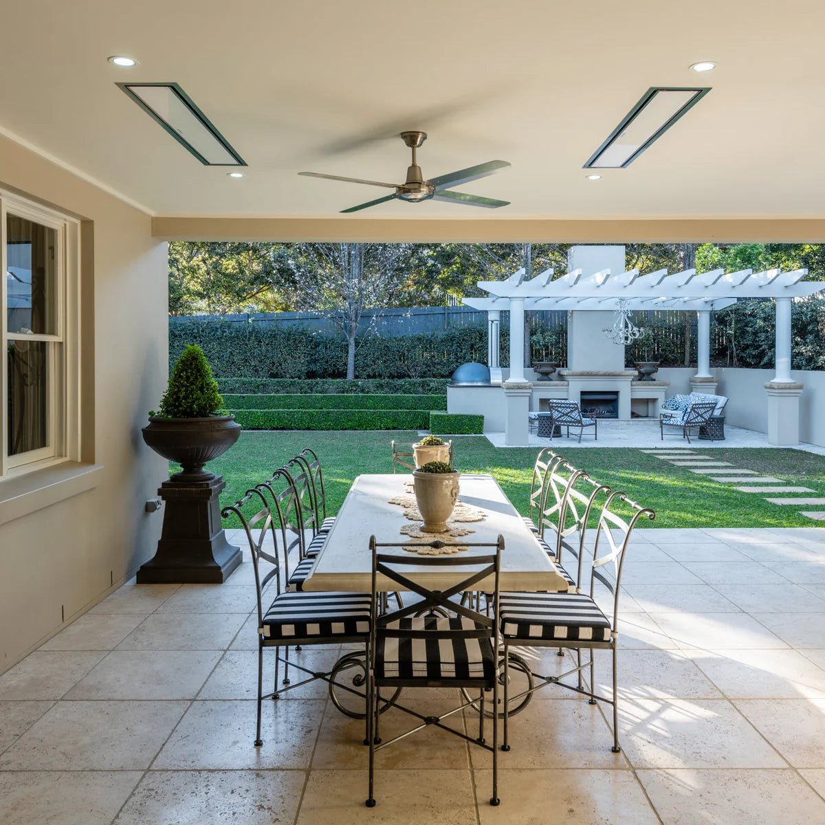 Bromic Platinum Smart - Heat™ Electric Outdoor Heater in Black