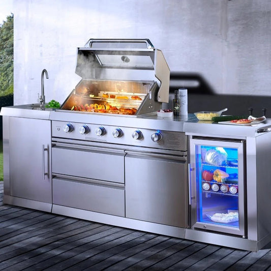 Buschbeck Outdoor Kitchen 4 burner Stainless Steel and Cover in Stainless Steel