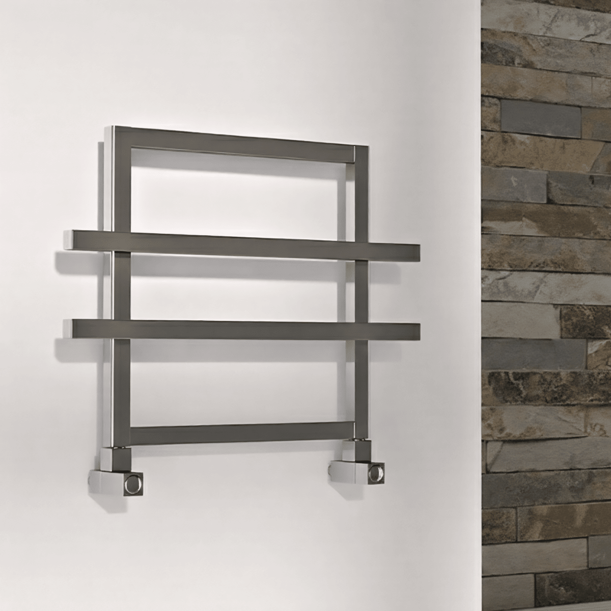 Carisa Ajax Aluminium Bathroom Towel Radiator in 450H x 600W (1 section)