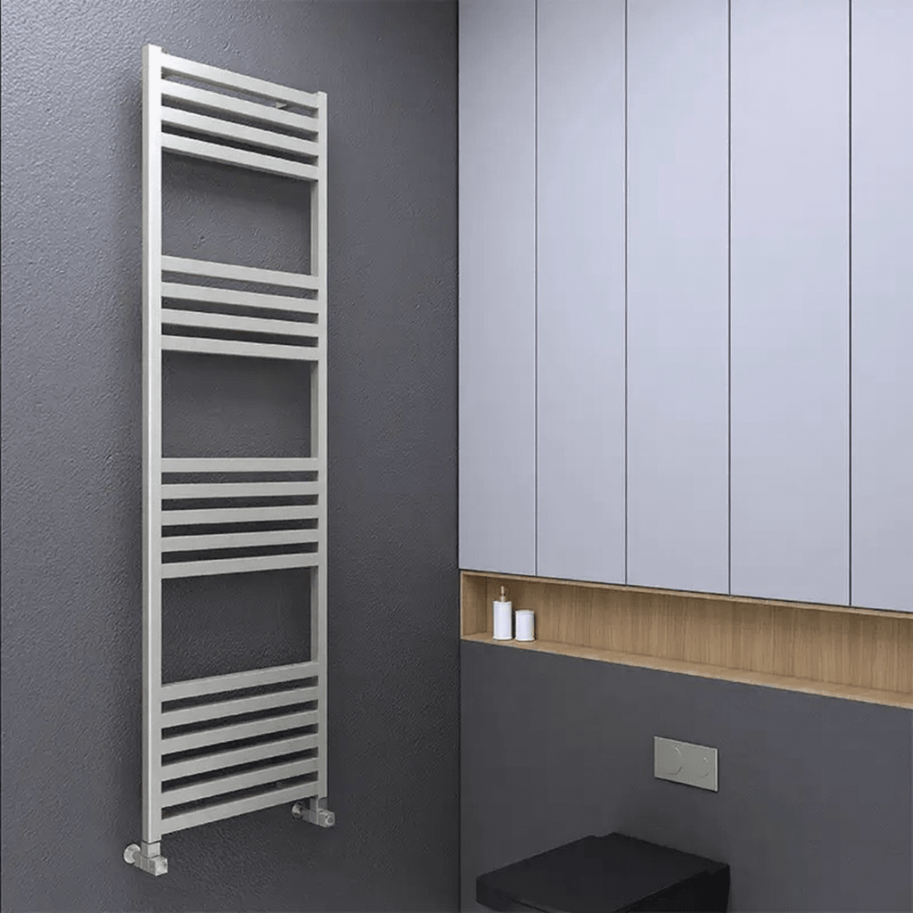 Carisa Fame Vertical Aluminium Bathroom Towel Radiator in 700H x 500W