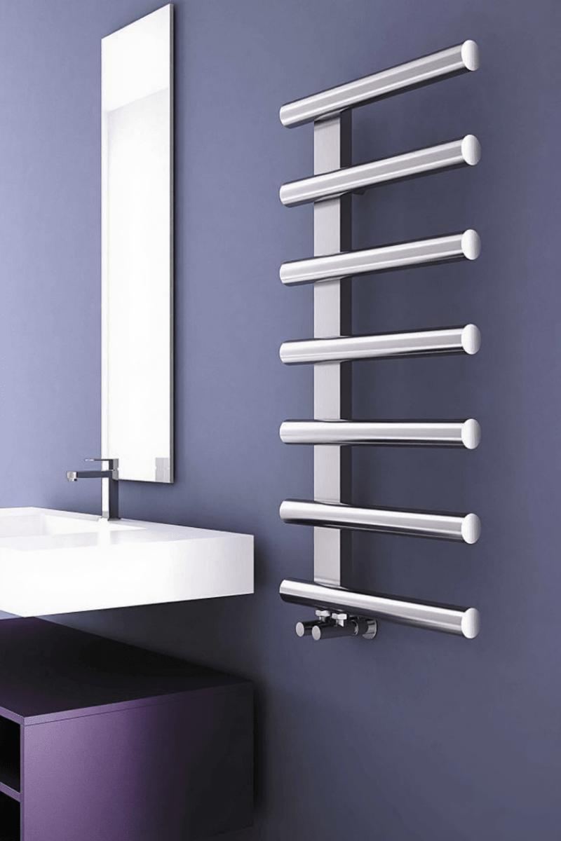 Carisa Ivor Steel Designer Bathroom Towel Radiator in 1000H x 500W
