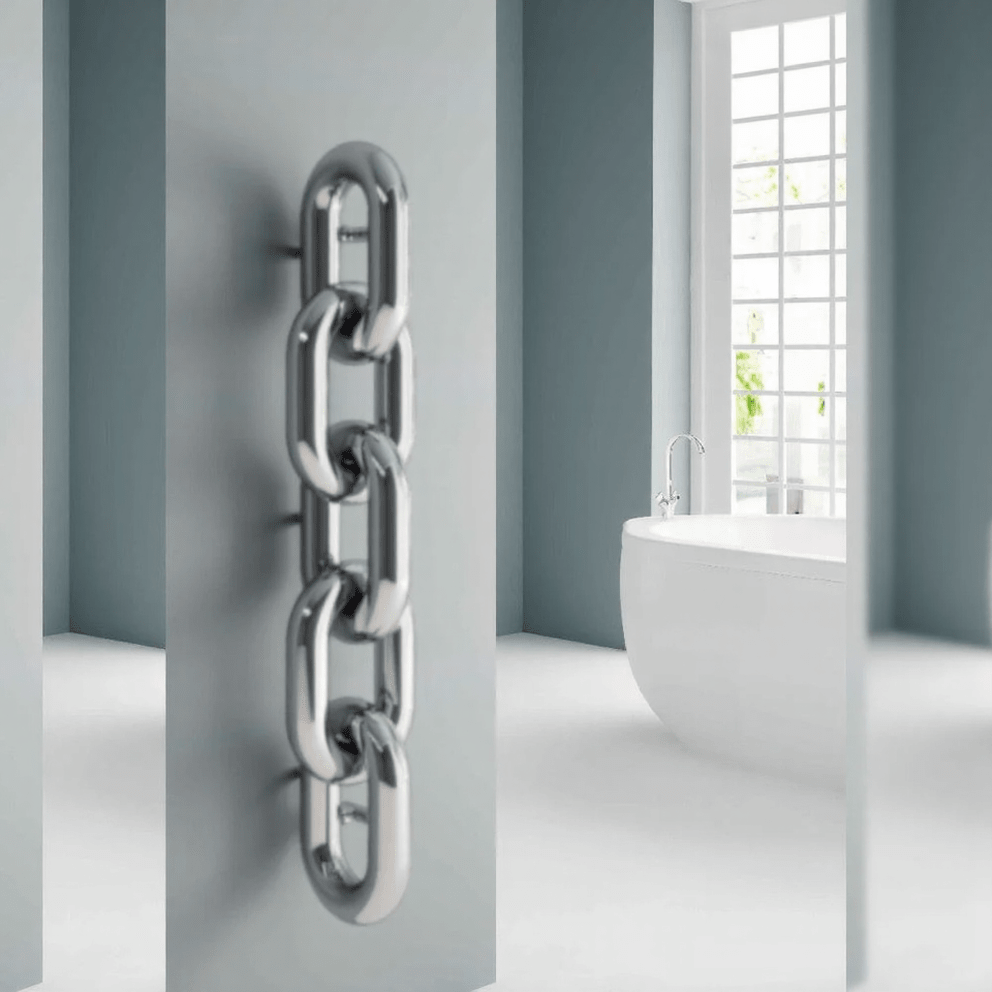 Carisa Oversize Link Chain Steel Designer Radiator in 830H x 240W