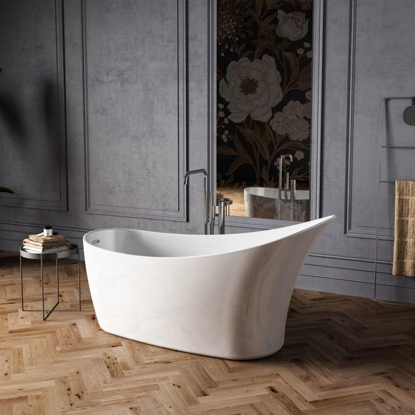 Charlotte Edwards Portobello Oval Freestanding Bathtub in Gloss White