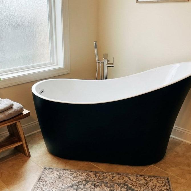Charlotte Edwards Portobello Oval Freestanding Bathtub in Matt Black