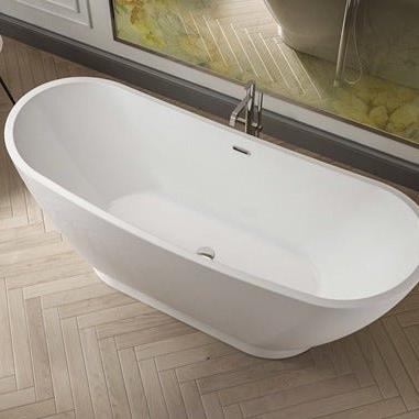 Charlotte Edwards Richmond Oval Freestanding Bathtub in Gloss White