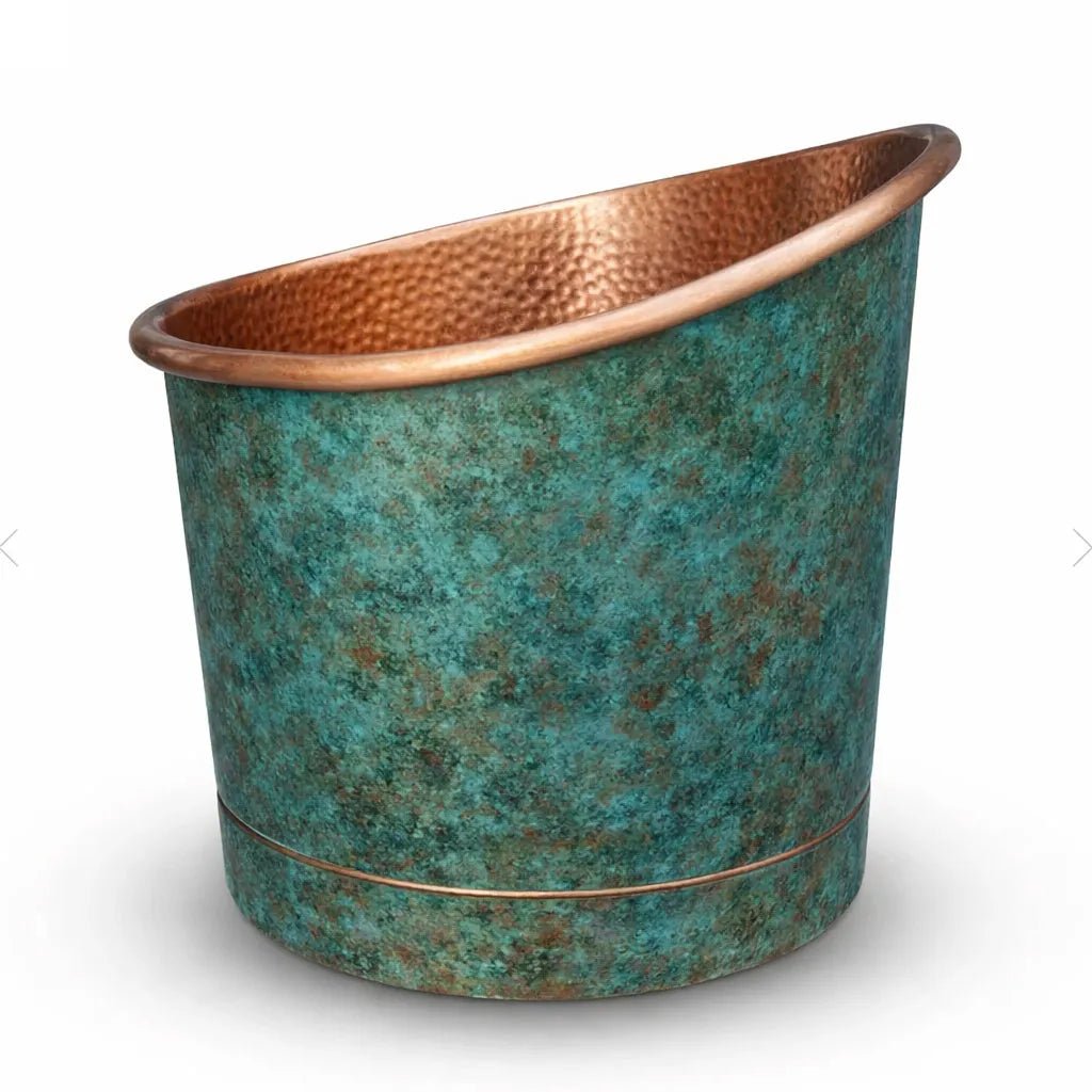 Coppersmith Creations 39-Inch Japanese Soaking Copper Bathtub Hammered Antique Copper Interior Turquoise Verdigris Patina Exterior in D990.60 x H952.50-762