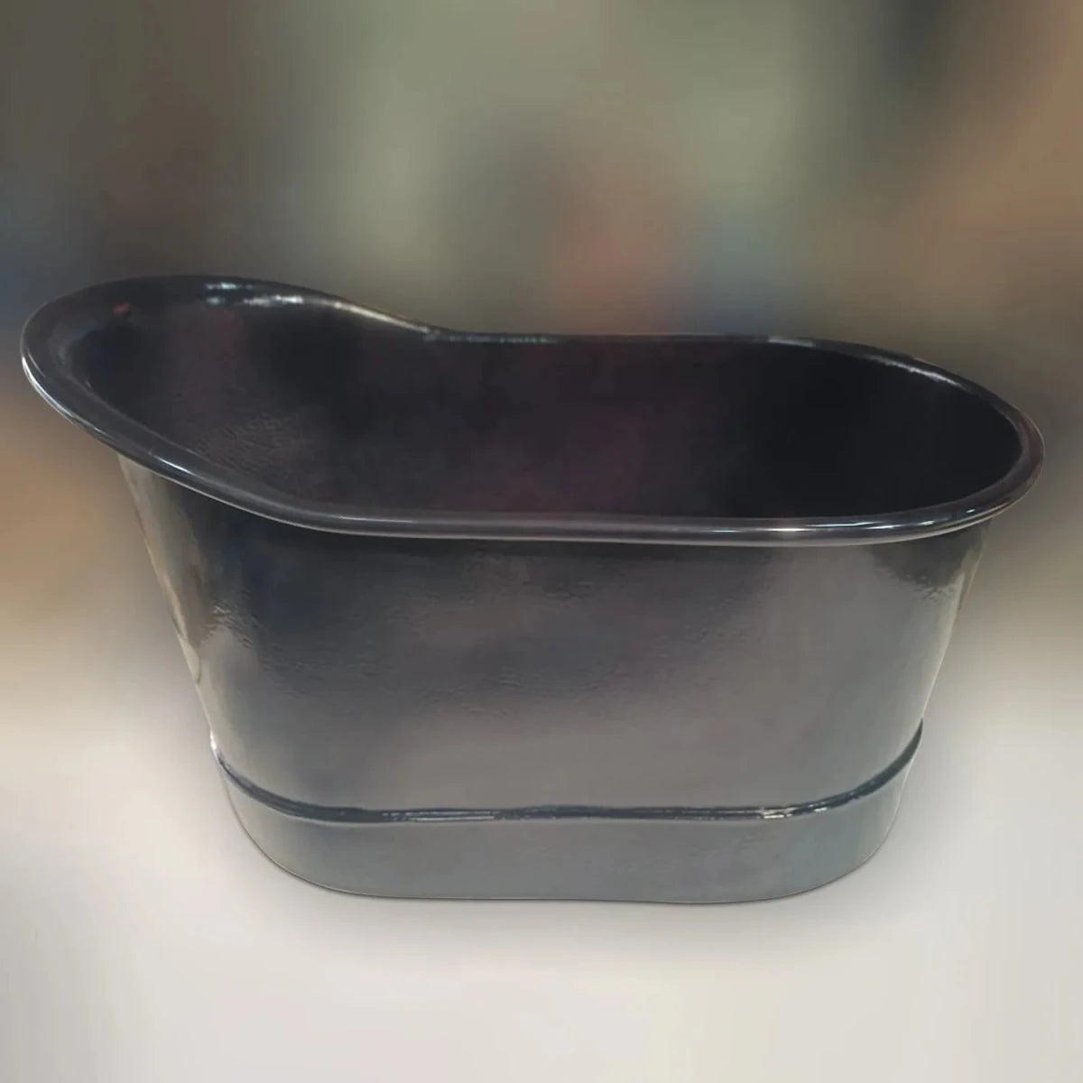 Coppersmith Creations Hammered Copper Bathtub Black Interior & Exterior Finish in Black