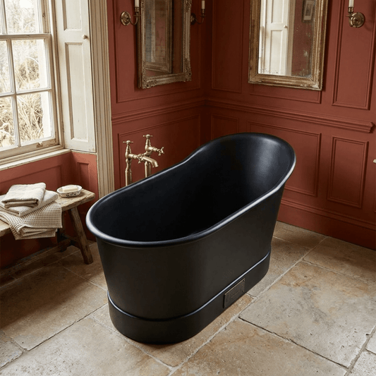Coppersmith Creations Hammered Copper Bathtub Black Interior & Exterior Finish in Black