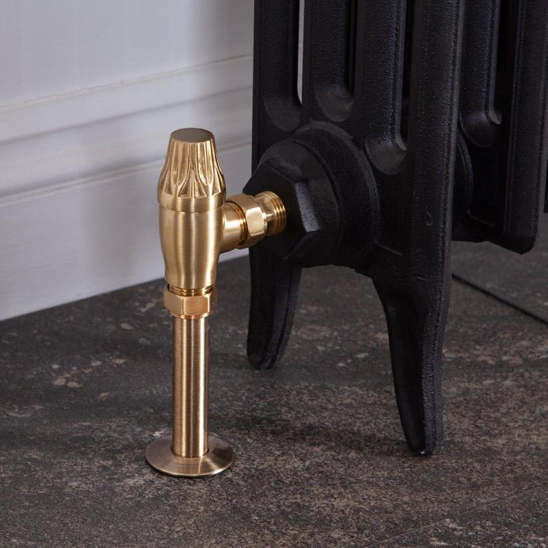 Carron Crocus Wheel 15mm Inlet Manual Radiator Valve - valves - Ice Cold Spice | Lacquered Brushed Brass 15mm
