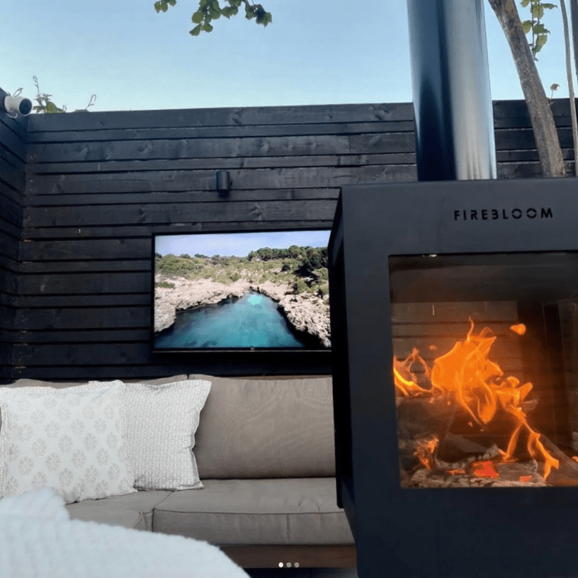 Firebloom Outdoor Wood Burning Stove in Black