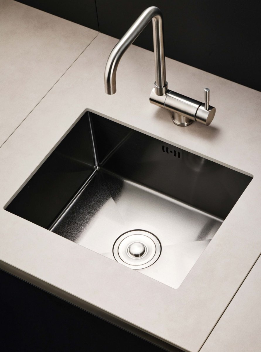 Fontana Ignes Sink 90 in Noir Avenue