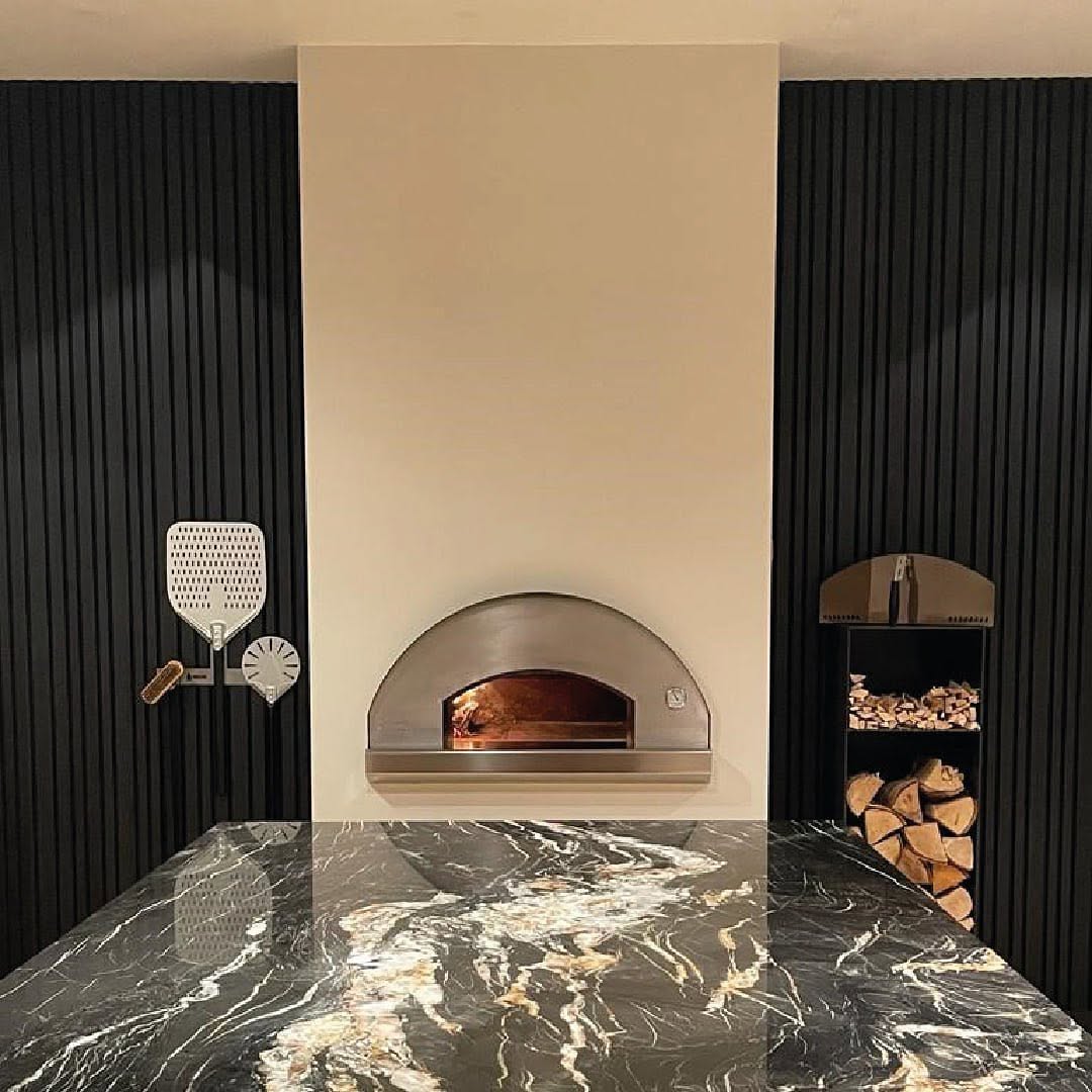 Fontana Mangiafuoco Dual Fuel Pizza Oven in Rosso