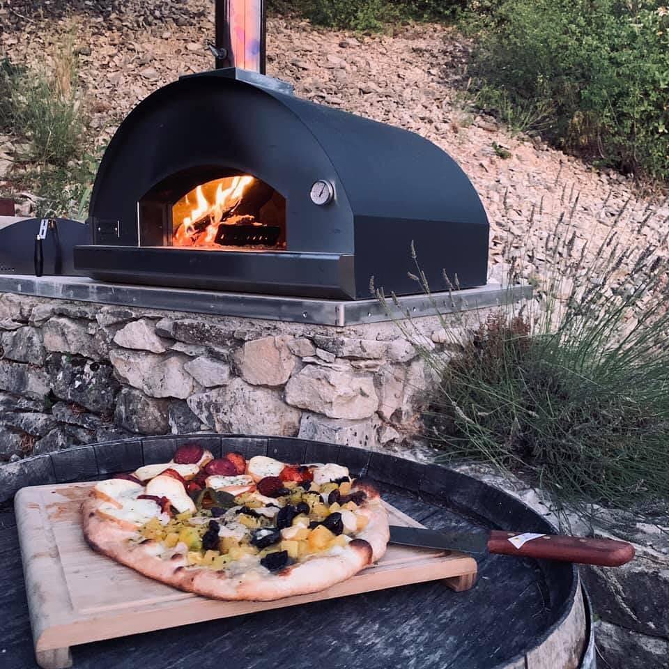 Fontana Mangiafuoco Dual Fuel Pizza Oven in Rosso