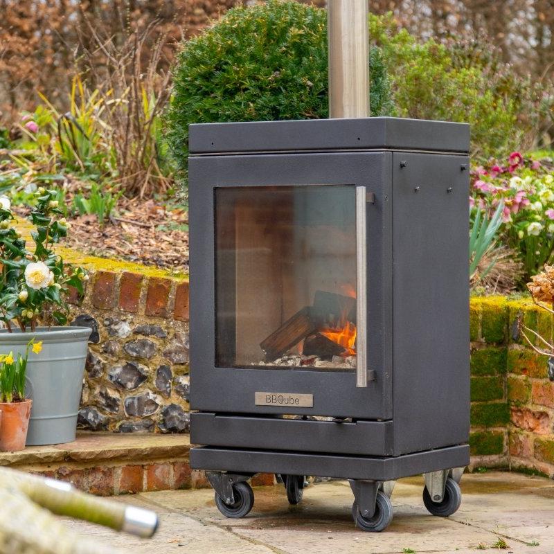 HEATQUBE Wood Burning Heater with 4 Wheel Base in Black