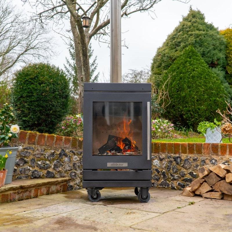 HEATQUBE Wood Burning Heater with 4 Wheel Base in Black