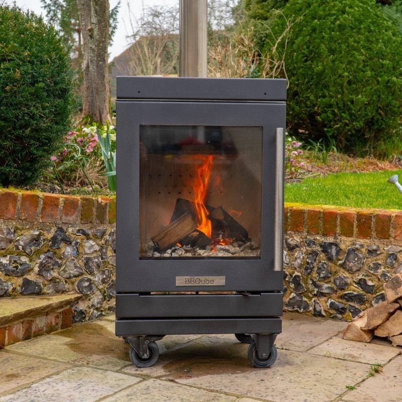HEATQUBE Wood Burning Heater with 4 Wheel Base in Black