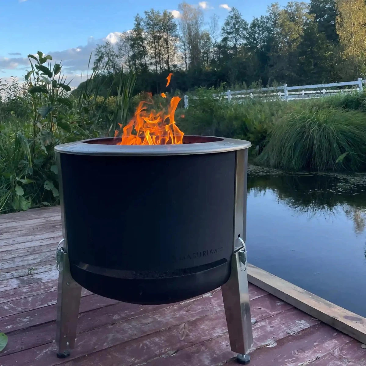 Masuria Living Alpha 600 Smokeless Fire Pit - Fire Pit - Ice Cold Spice | Black