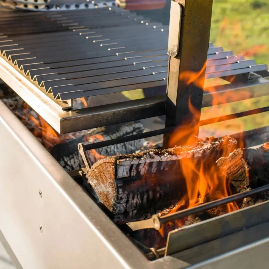 Metartal Asador Nino Grill in Chrome