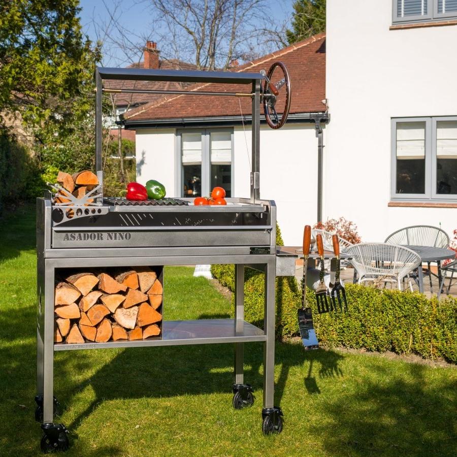 Metartal Asador Nino Grill in Chrome