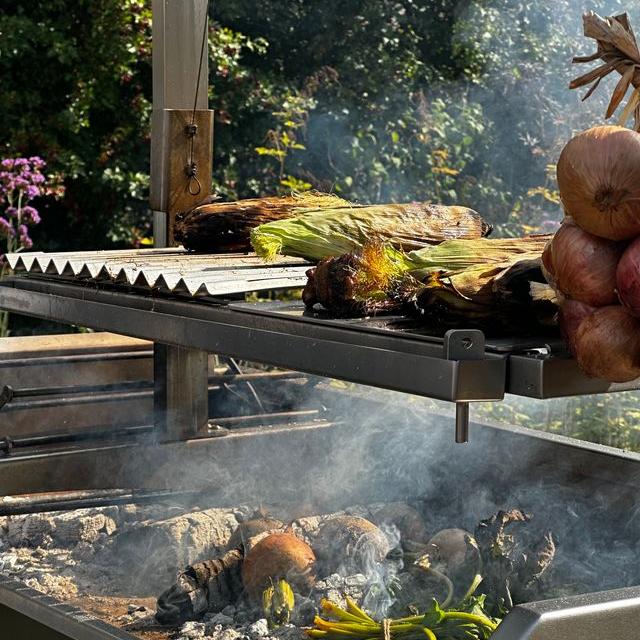 Metartal Asador Nino Grill in Chrome