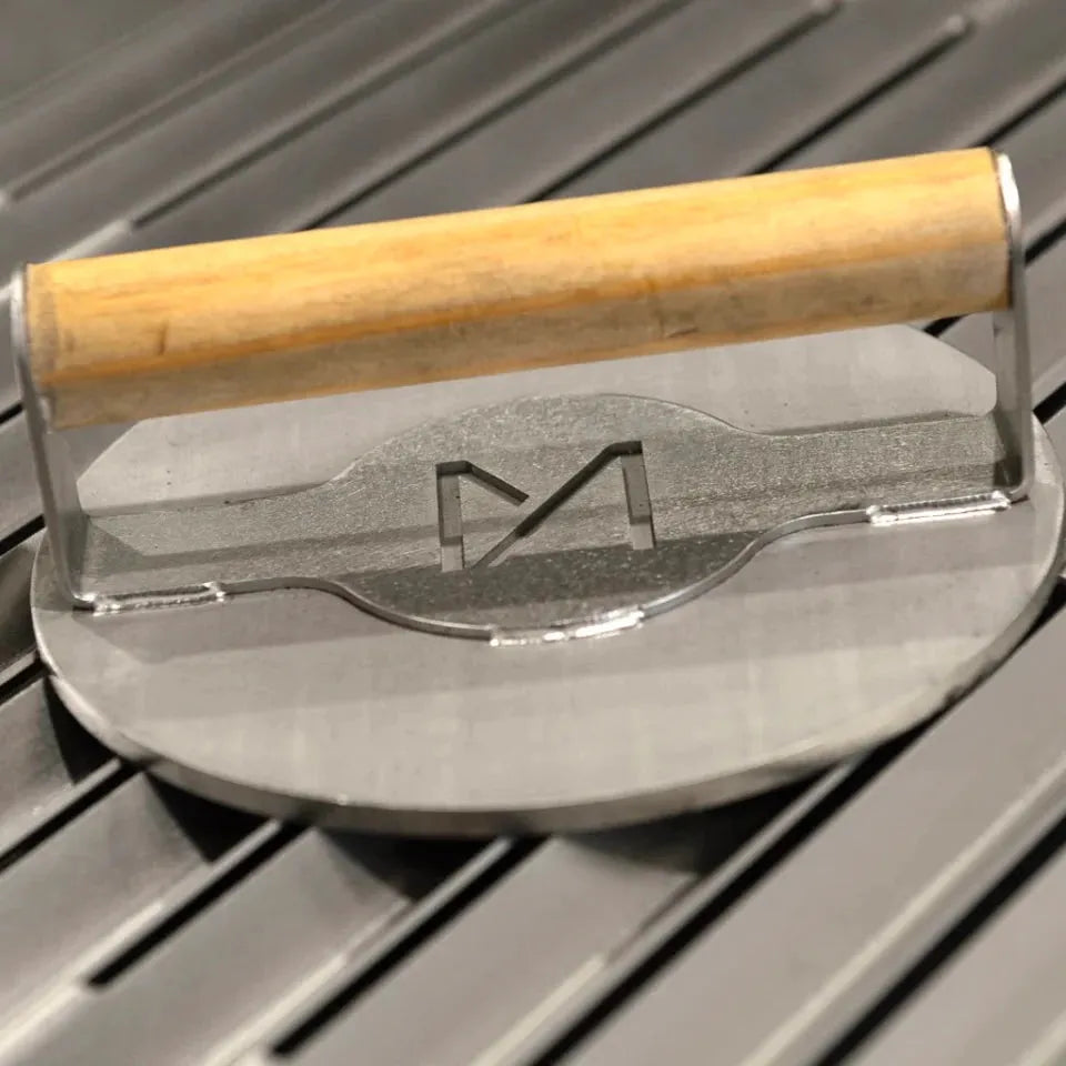 Metartal Nino Handcrafted Burger Press in Chrome