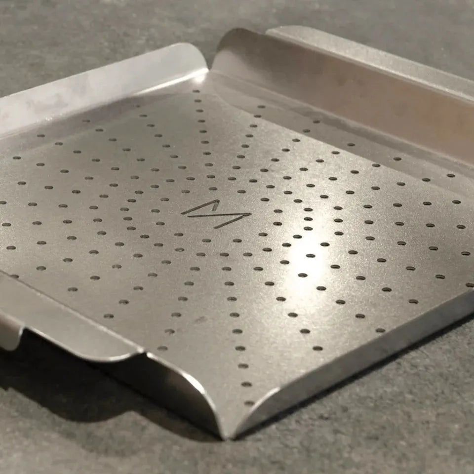 Metartal Nino Handcrafted Shallow Sizzle Tray in Chrome