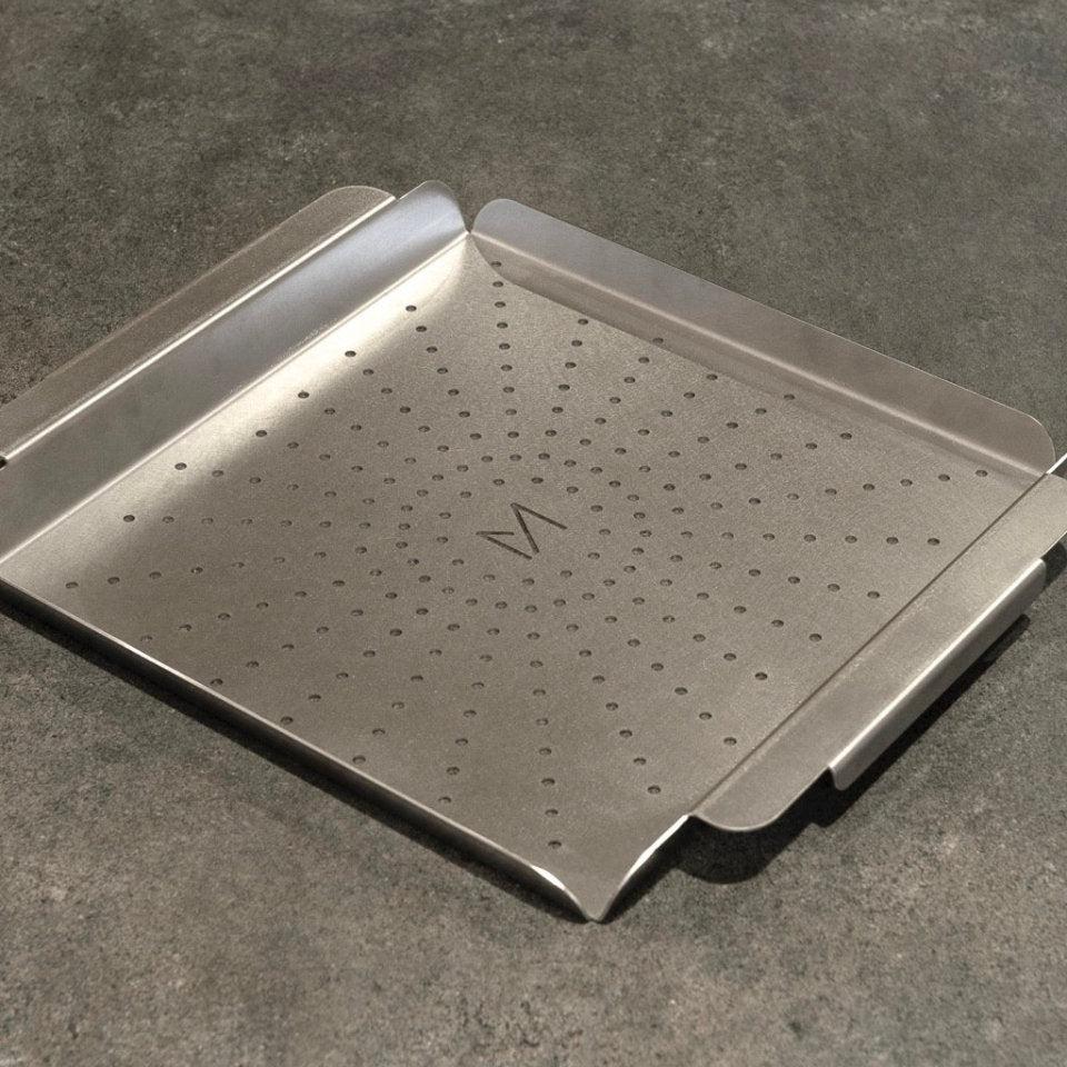 Metartal Nino Handcrafted Shallow Sizzle Tray in Chrome