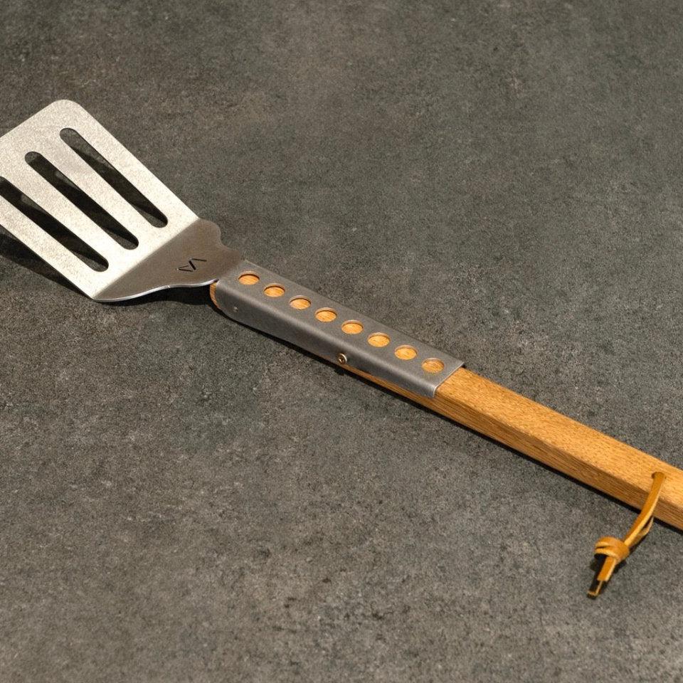 Metartal Nino Handcrafted Spatula Heritage Edition in Chrome