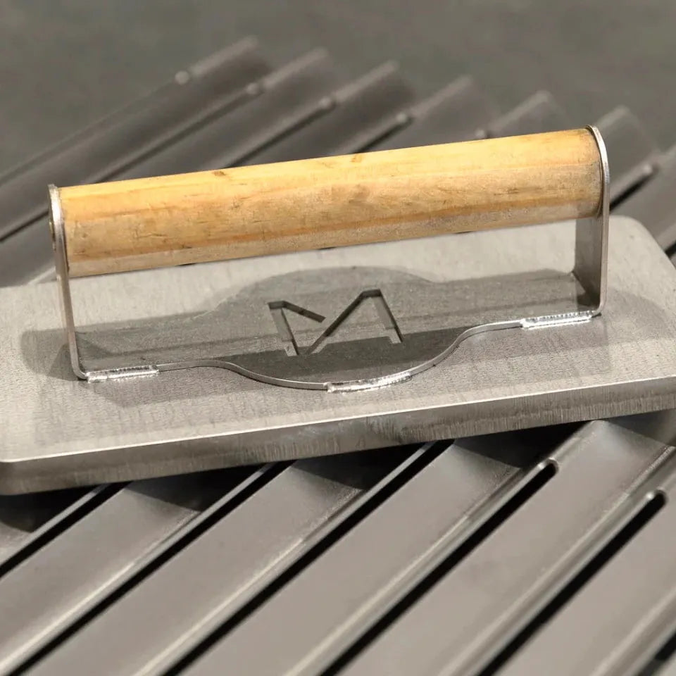 Metartal Nino Handcrafted Steak Press in Chrome