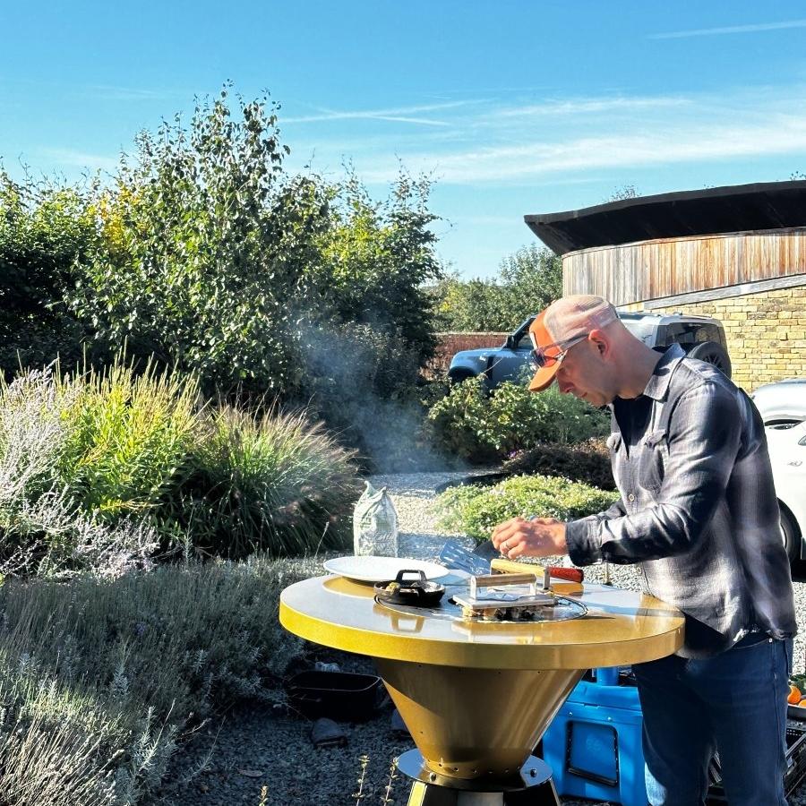 Metartal O Grill Fire Table in Short Leg