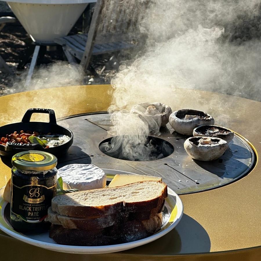 Metartal O Grill Fire Table in Short Leg