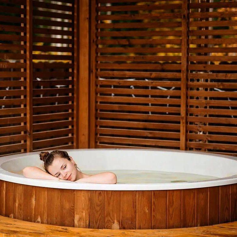 Polar Spa Comfort Family Size Wood Fired Hot Tub & Cold Plunge in Thermo Pine Light