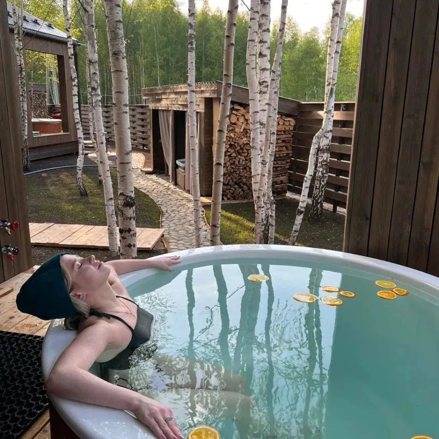 Polar Spa Elite 200 Wood Fired Hot Tub & Cold Plunge, 4 - 6 Person in Thermo Pine Dark