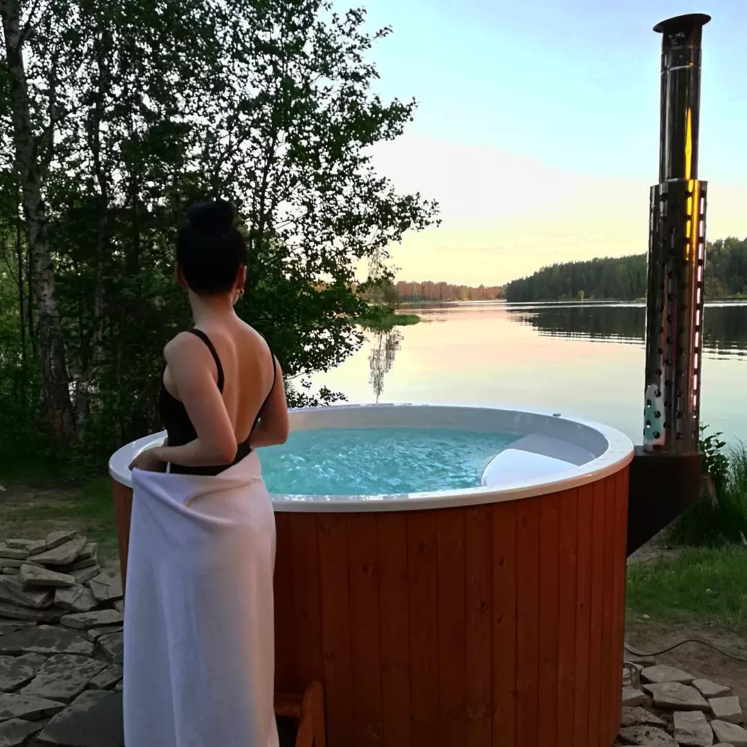 Polar Spa Elite 220 Wood Fired Hot Tub & Cold Plunge (6 - 8 People) in Thermo Pine Dark