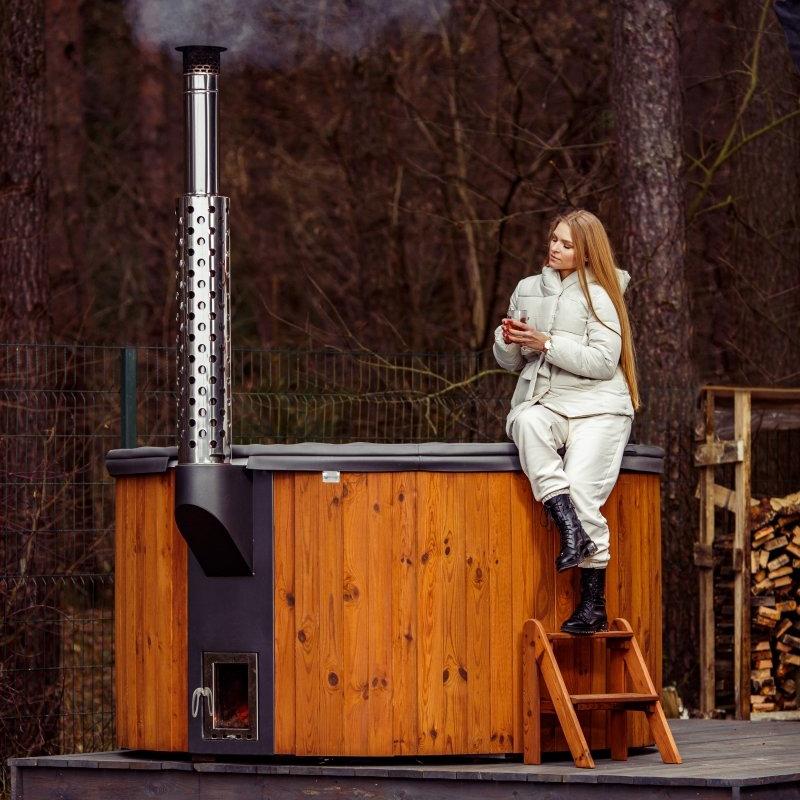 Polar Spa Elite 220 Wood Fired Hot Tub & Cold Plunge (6 - 8 People) in Thermo Pine Light