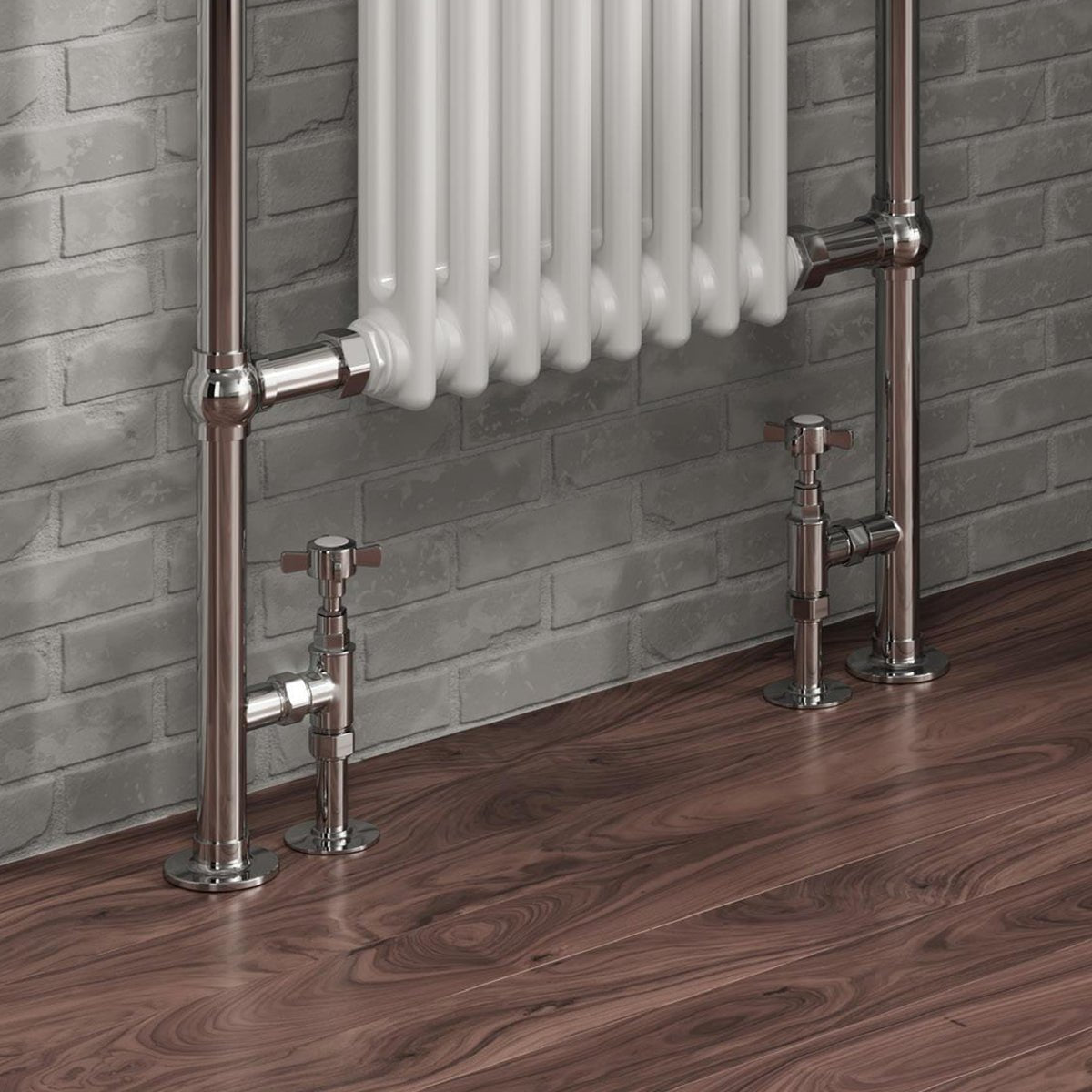 Reina Bronte Angled Valves Chrome in Chrome