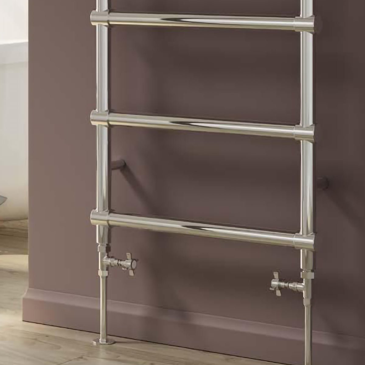 Reina Bronte Straight Valves Chrome in Chrome